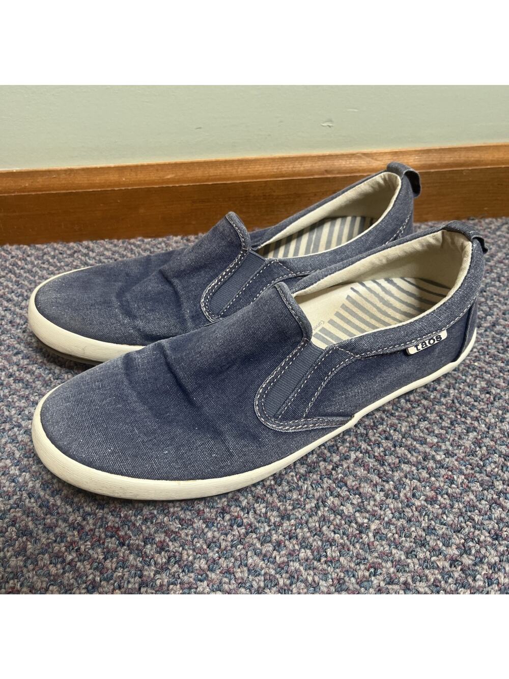 Taos Dandy Slip On Casual Shoes Womens 8.5 Blue Denim Comfort Double Gore